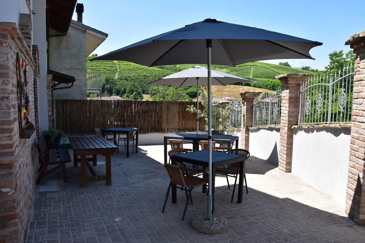 B&B La Dolce Vita Priocca Exterior photo